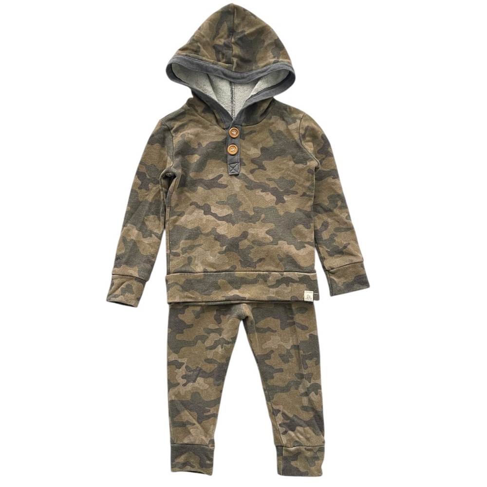 Lulu + Roo sweatshirt & pants